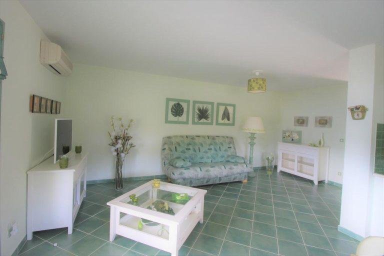 Les Appartements 186599622